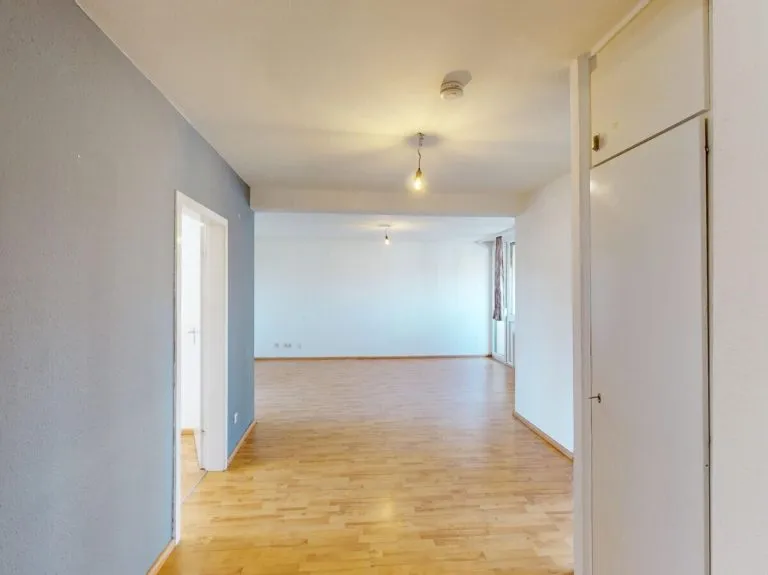 Immobilienangebot - Braunschweig - Alle - Schöne drei-Zimmer-Wohnung mit zwei Balkonen in zentraler Lage! sofort frei!