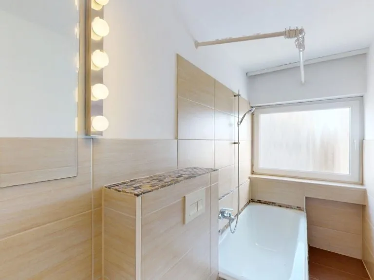 Immobilienangebot - Braunschweig - Alle - Schöne drei-Zimmer-Wohnung mit zwei Balkonen in zentraler Lage! sofort frei!